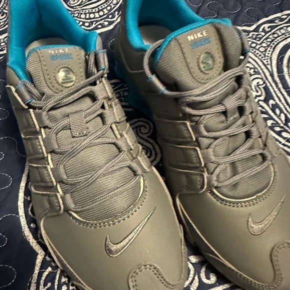 Nike Shox woman’s  Blue and Grey 7 1/2 - Picture 9 of 15